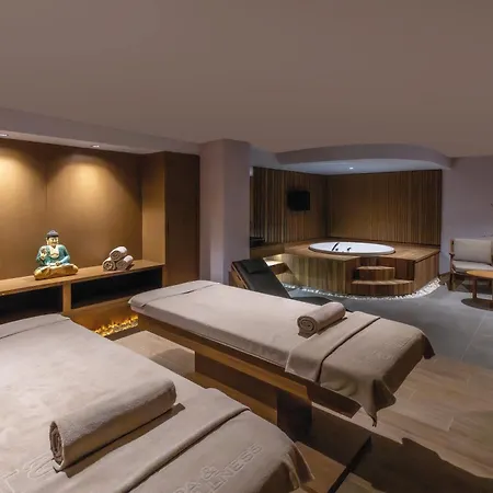 Beks Premium & Hotell Kusadası